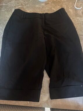 Classic Black Women's Bermuda Shorts - Sleek Everyday Style